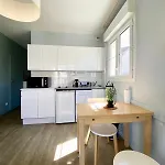 Port-guillaume, De Avec & Piscine Apartment *