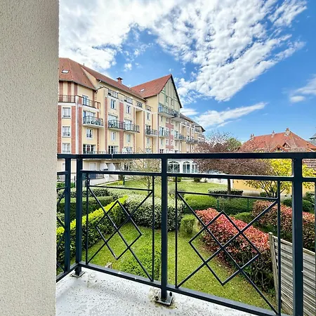 Apartment Port-guillaume, De Avec & Piscine Dives-sur-Mer
