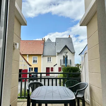 Apartment Port-guillaume, De Avec & Piscine