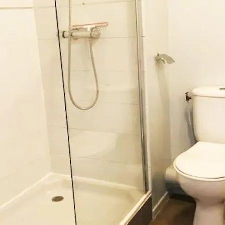 Port-guillaume, De Avec & Piscine Апартаменты *