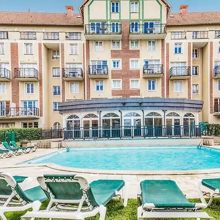 Apartment Port-guillaume, De Avec & Piscine