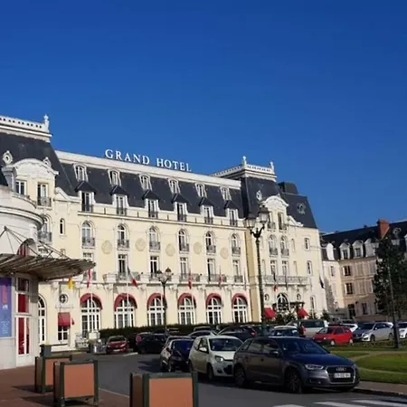 Port-guillaume, De Avec & Piscine Dives-sur-Mer